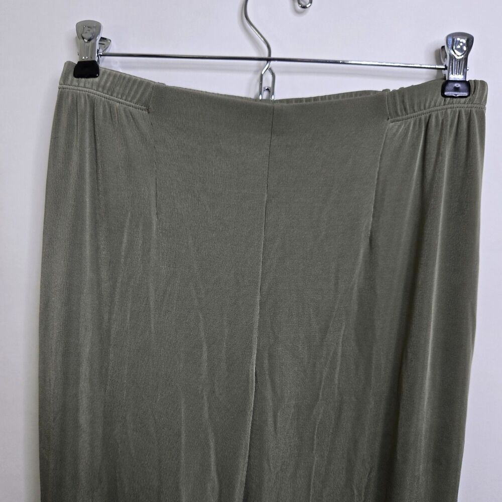Additions by Chicos Green Knit Pants Womens 1 Short M Elastic Slinky Travelers - Picture 2 of 7